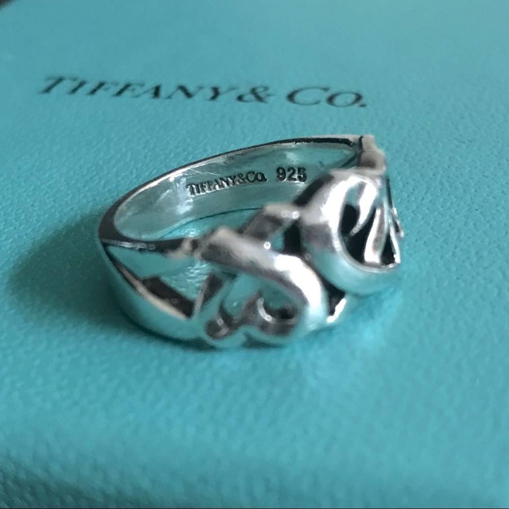 Final Sale obo 👆🏻Tiffany&Co - Loving Hearts Ring
